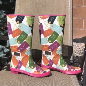 💙SOLD💙 Coach Rain Boots ☔️ - Pammie Tag Print